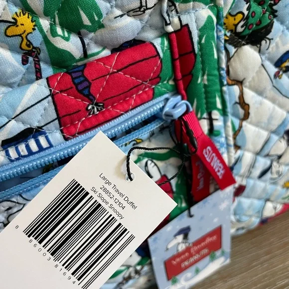 Vera Bradley Peanuts Ski Slope Snoopy Large Quilted Duffel Bag Weekender Snow